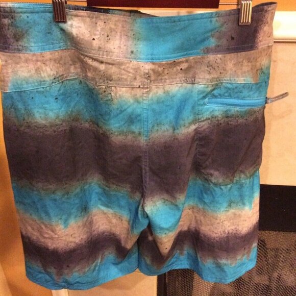 Under Armour Mens Swim Trunks Board Shorts Size 32 - Picture 4 of 8